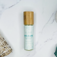 Load image into Gallery viewer, アロマロールオン フェミニティ AROMA ROLL ON FEMININITY Alinga Organics