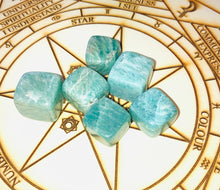 Load image into Gallery viewer, クリスタル タンブル ストーン アマゾナイト Crystal Tumbled Stone Amazonite Cube