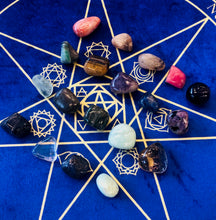 Load image into Gallery viewer, 天体のクリスタルとメタトロンキューブのボックスセット Astronomy Crystal Set Planet Tumbled with Metatoron Cube wooden Box