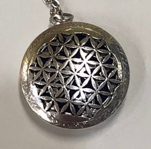 Load image into Gallery viewer, アロマ ディフーザー ペンダント Aroma diffuser Pendant