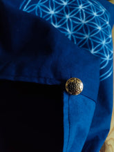 Load image into Gallery viewer, 藍染 吾妻バック(フラワーオブライフ&絞り) Aizome AZUMA bag with Flower of life + SHIBORI Design