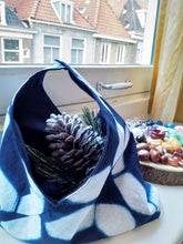Load image into Gallery viewer, 藍染 吾妻チャクラポーチー6色&フラワーオブライフ Aizome AZUMA Chakra pouch (Reversible)