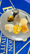Load image into Gallery viewer, 願いを叶える７つのゴールドクリスタルタンブルセット
