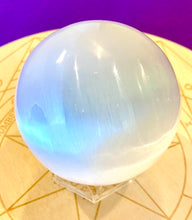 Load image into Gallery viewer, 球体セレナイト Selenite Sphere 月・セレナ
