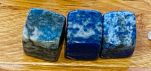 Load image into Gallery viewer, クリスタル タンブル ストーン ラピスラズリ Crystal Tumbled Stone Lapis Lazuli
