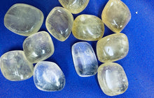 Load image into Gallery viewer, ゴールデンカルサイトタンブル Crystal Tumbled Stone
