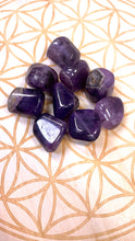 Load image into Gallery viewer, クリスタル タンブル ストーン アメジスト Crystal Tumbled Stone Amethyst
