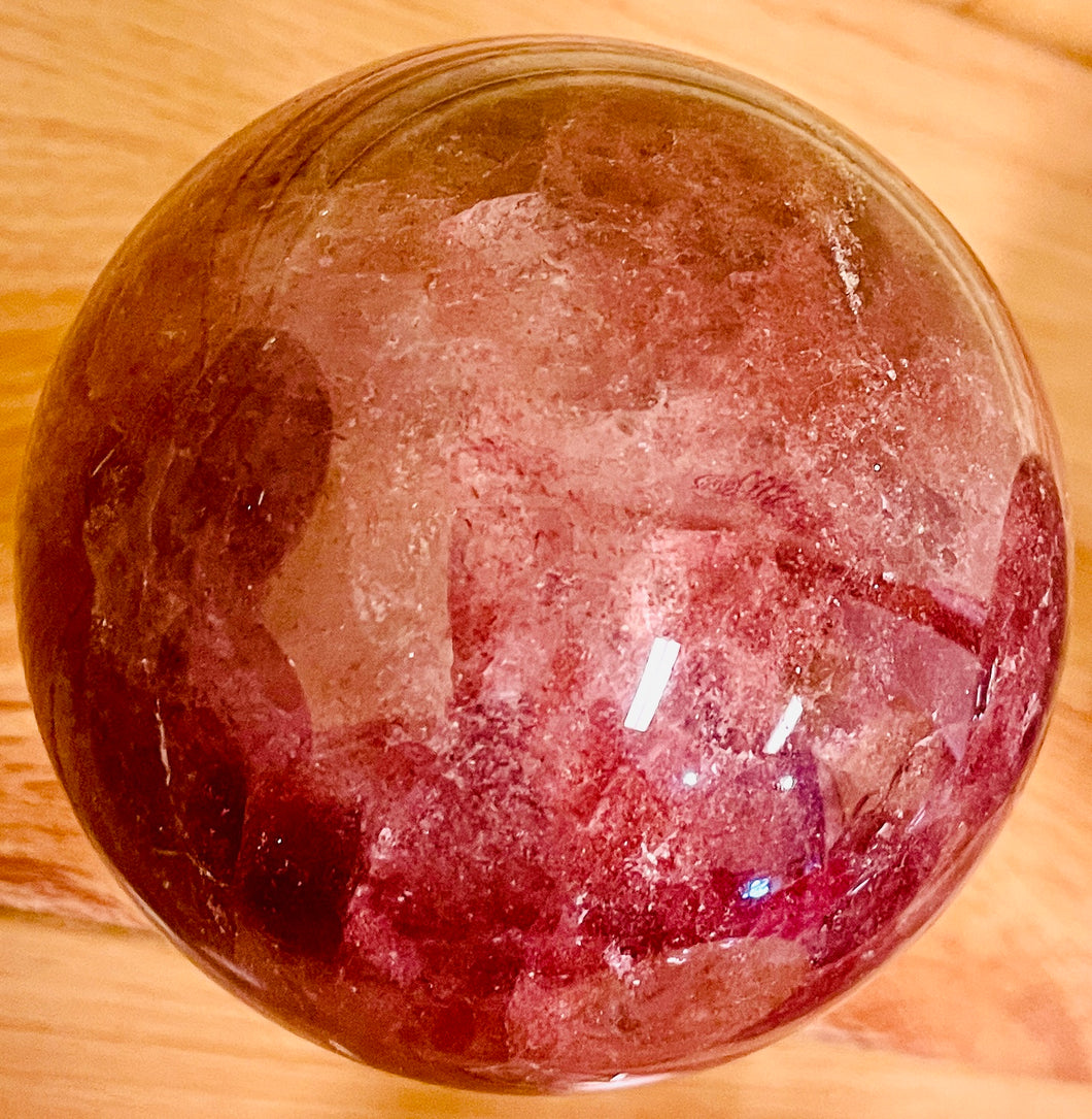 球体のクリスタル　ストロベリークリスタル　Sphere 13