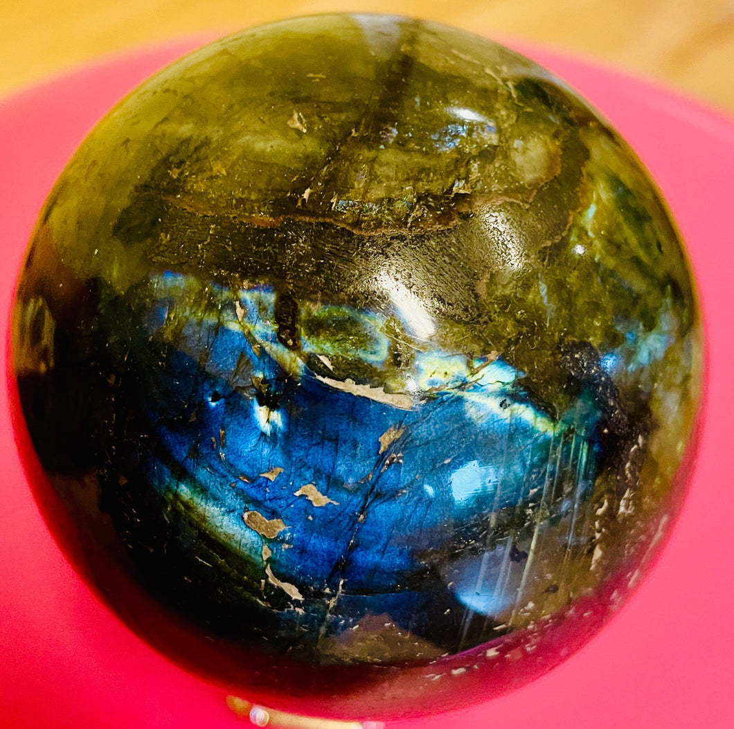 球体のクリスタル　ラブラドライト（海王星、月、太陽）　Sphere 15