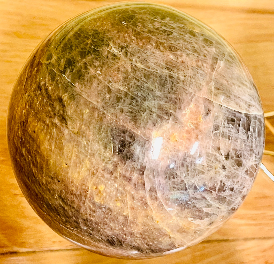 球体のクリスタル　ブラックムーン　Sphere 16