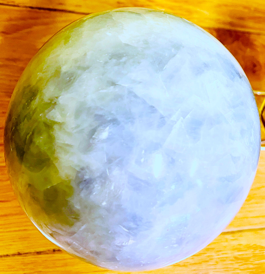 球体のクリスタル　セレスタイト　Sphere 8