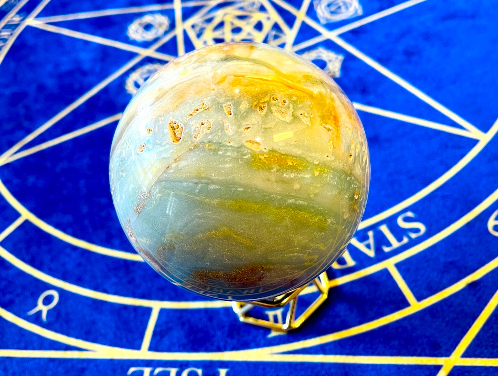 スカイブルーカリビアンカルサイトソフィア球体 sky blue quartz ball Caribbean calcite sphere