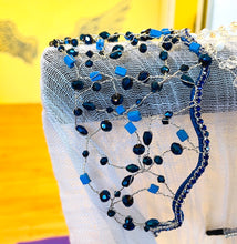 Load image into Gallery viewer, ブルービーズヘッドバンド ヘアーバンドHeadband Blue Beads
