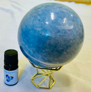 セレス女神のパワーストーン　ブルーカルサイト　球体のクリスタル　ABlue Calcite Sphere A