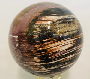 ラッキー惑星木星のパワーストーンペトリファイドウッド　A　球体のクリスタル　 petrified wood sphere