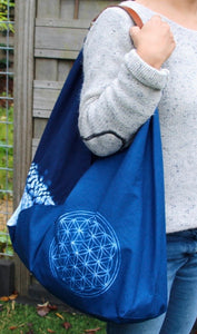 藍染　吾妻バック（フラワーオブライフ＆絞り） Aizome AZUMA bag with Flower of life + SHIBORI Design