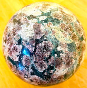 球体のクリスタル グリーンチェリーブロッサム巨大球体！（金星とプシケ）　GREEN CHERRY