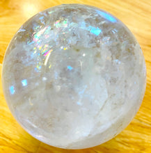 Load image into Gallery viewer, レインボー水晶（c）（太陽とパンドラ）球体のクリスタル sphere

