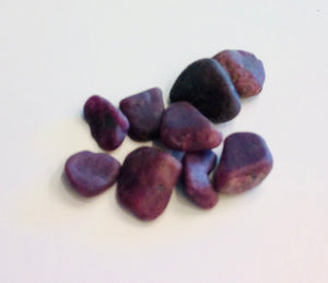 クリスタル タンブル ストーン ルビー AAA (小） Crystal Tumbled Stone Ruby AAA (Small)