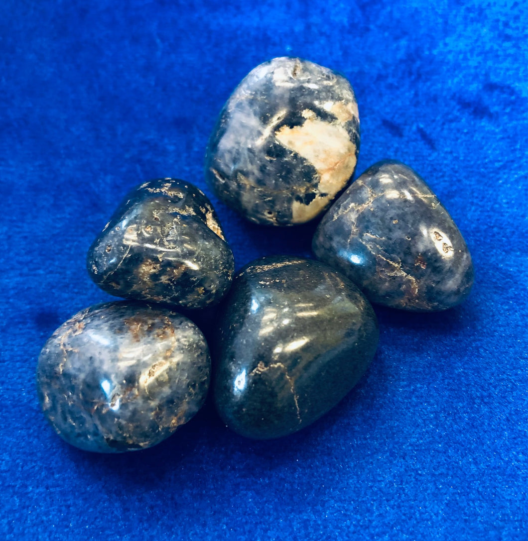 クリスタル タンブル ストーン サファイア Crystal Tumbled Stone Sapphire